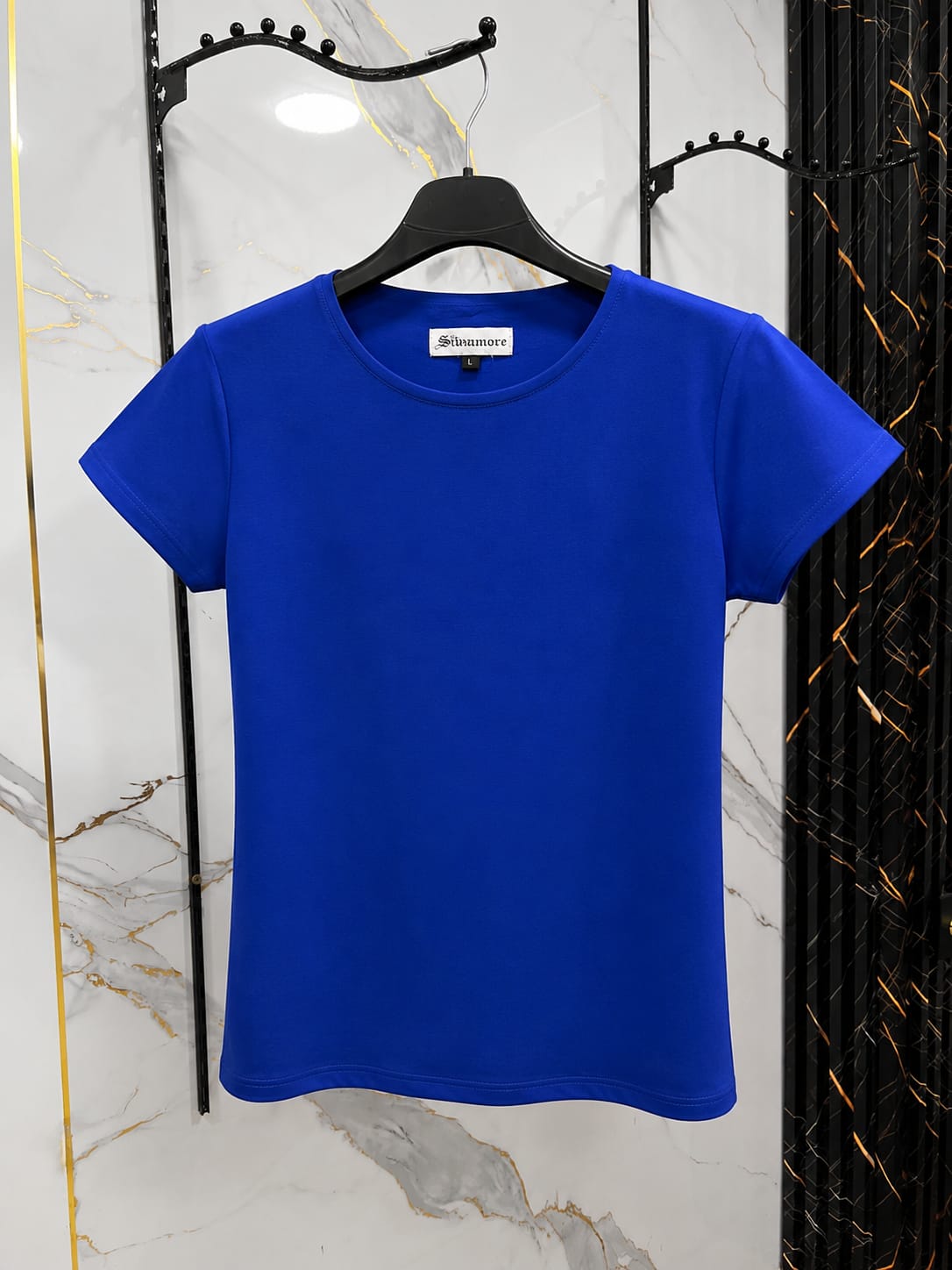 Basic Round-Neck