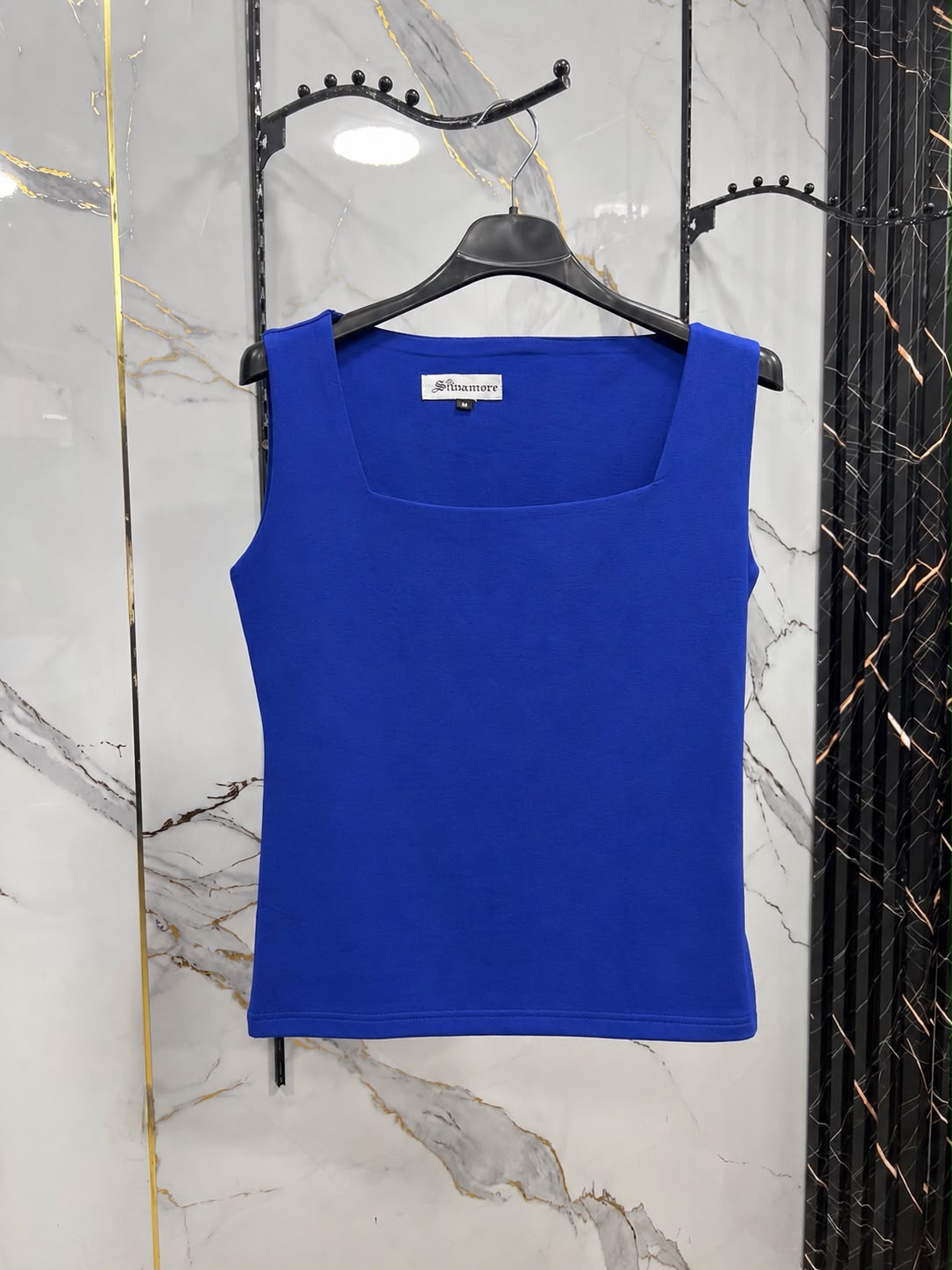 Basic sleeveless-Square Neck