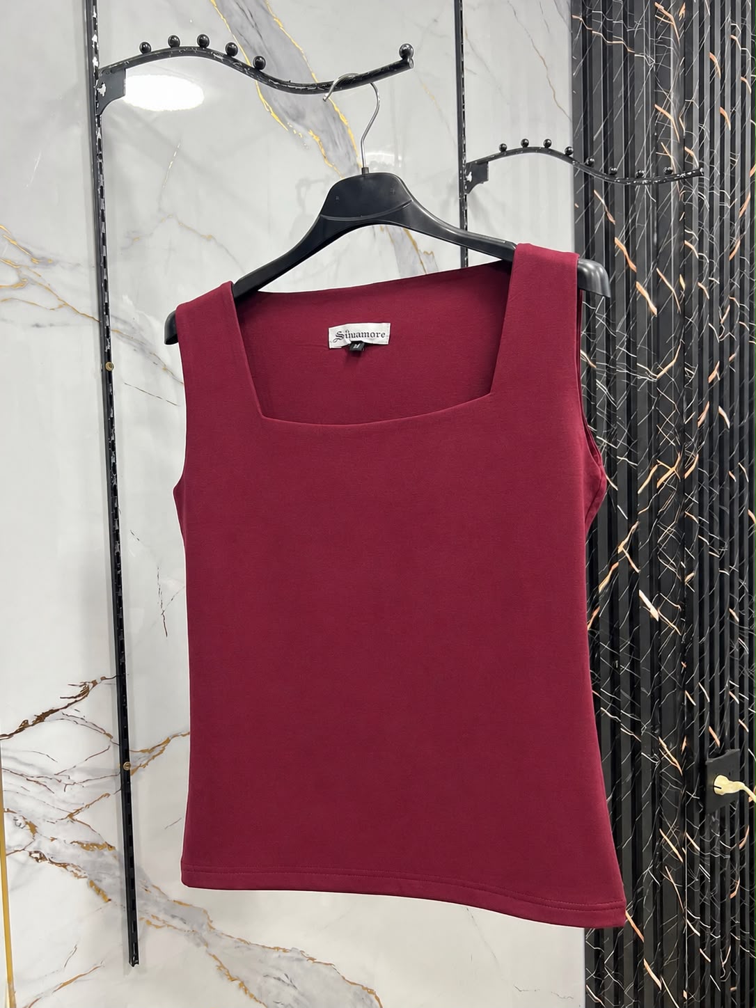 Basic sleeveless-Square Neck