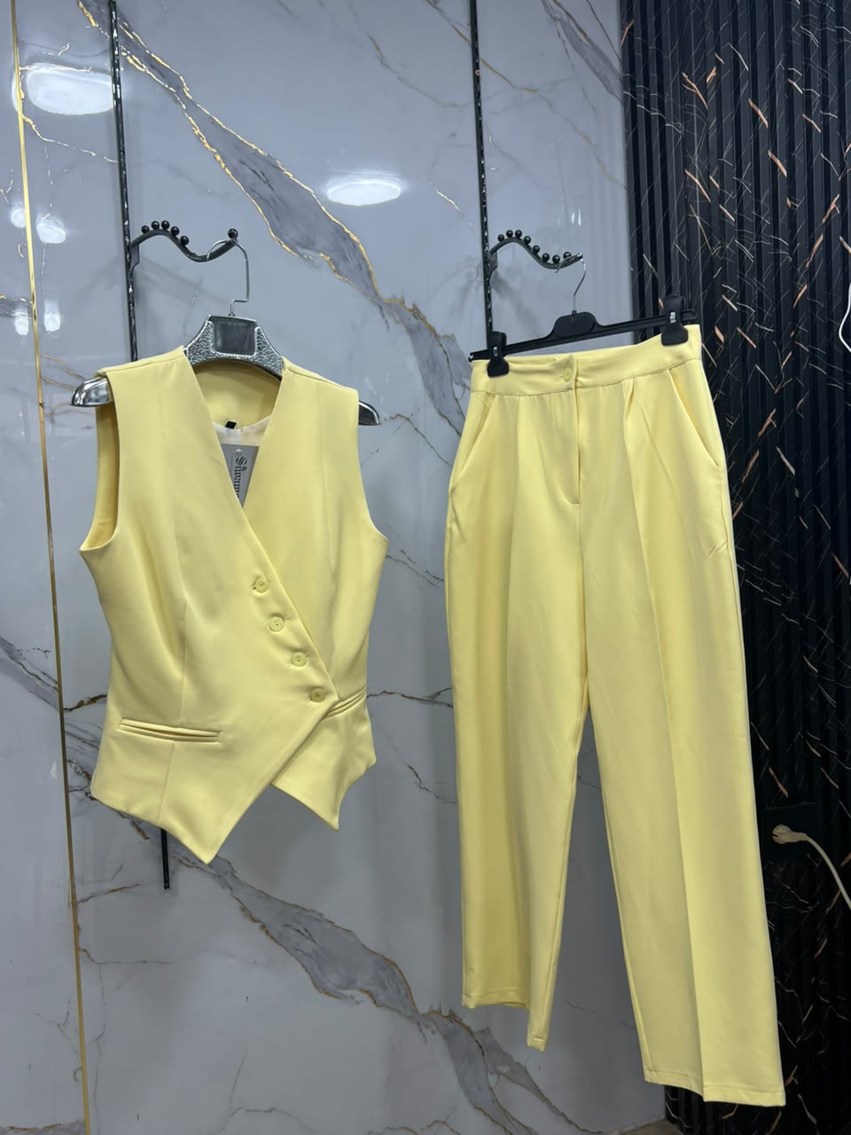 Hot Trendy Vest &Pants